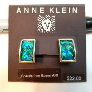 NWT Anne Klein Swarovski Crystal Earrings